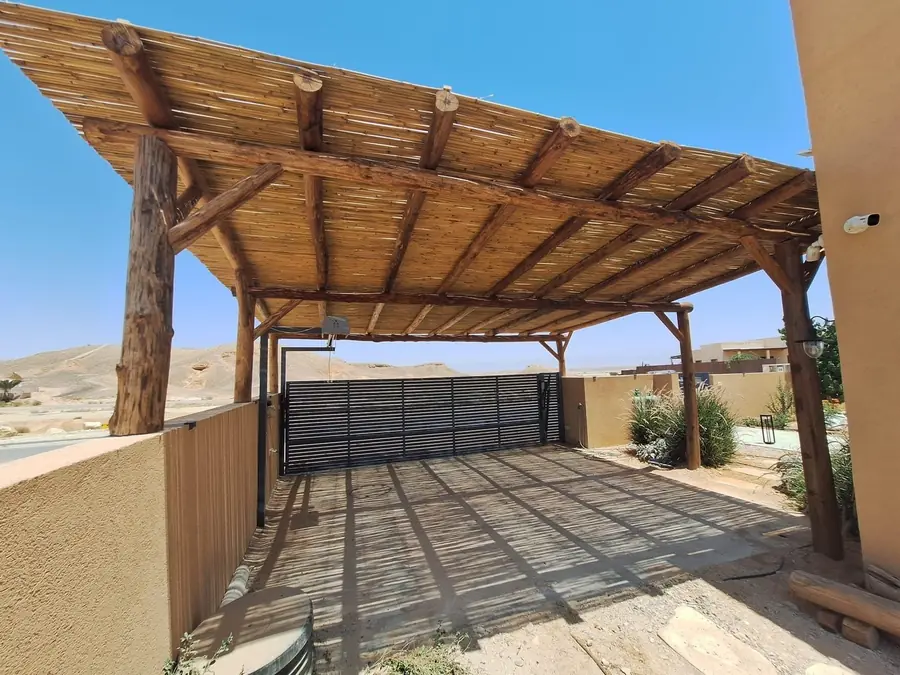 פרגולה עם סכך — סנדה SENADA